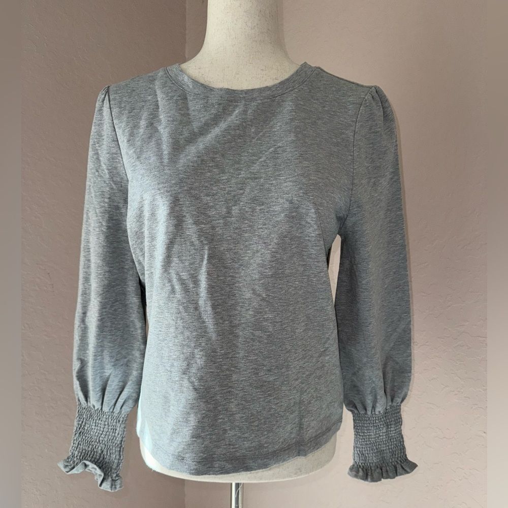 NWT Oat New York gray sweatshirt with smocked cuffs and puff sleeves Sam